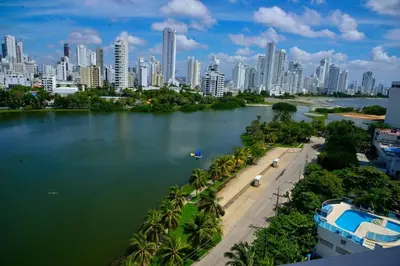 a view of a city with a river and buildings at Edificio Cristoforo Colombo Apartamento in Cartagena de Indias
