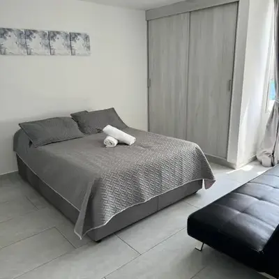 Hermoso Apartamento vista al mar El Laguito