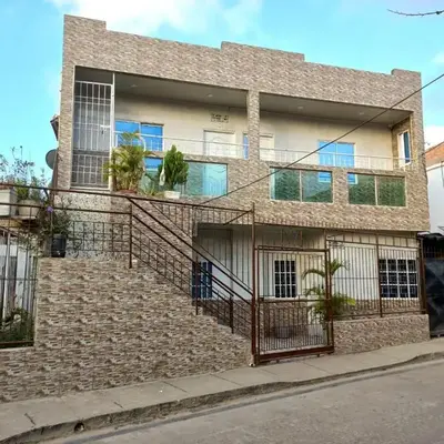 APARTAMENTOS LIZ MARIA