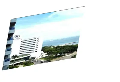a picture of a building with a view of the beach at Apartamento en Cartagena, cerca al mar, edificio Nuevo Conquistador in Cartagena de Indias