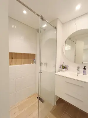 a bathroom with a shower and a sink at Apartamento Frente al Mar Amoblado Cartagena in Cartagena de Indias