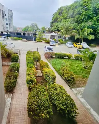 a view of a street with cars parked in a parking lot at Apartamento Villa San Pedro in San Roque