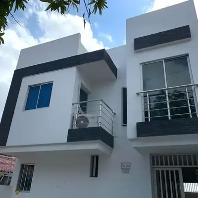 Hermosa casa con parqueadero en excelente ubicación