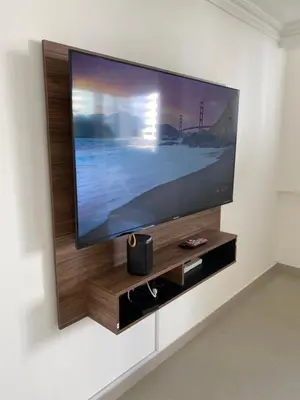 a flat screen tv hanging on a wall at LIVING CARTAGENA Apto de lujo in Cartagena de Indias