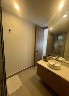 a bathroom with a sink and a mirror at Apartamento en Cartagena in Cartagena de Indias