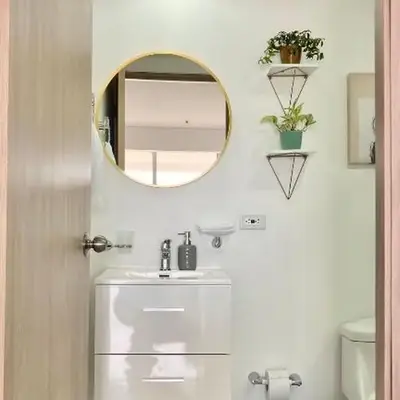 CB726 | Suite moderna frente al mar con balcón y cocina con isla