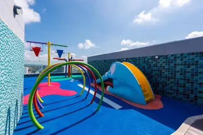 a playground on the top of a cruise ship at Apartamento con vista directa al mar en Spiaggia di Cartagena in Cartagena de Indias