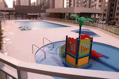 a playground in a pool in a building at Moderno Apartamento al Norte de Barranquilla in Barranquilla