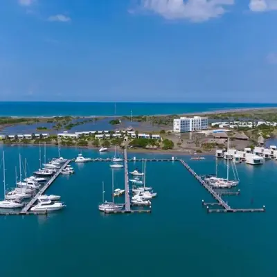 Marina Puerto Velero