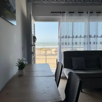 Apartamentos el mochilero frente al mar piso 2 apto 3