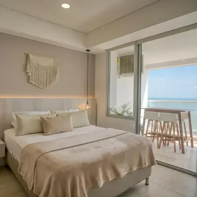 Beachfront Studio with Stunning Ocean Views