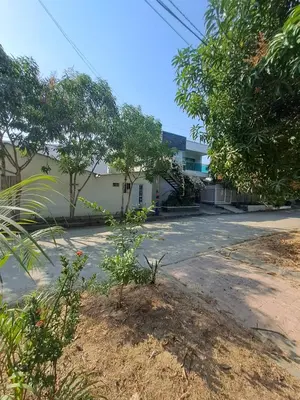 an empty parking lot in front of a building at Apartaestudio completo cerca Barranquilla in Galapa