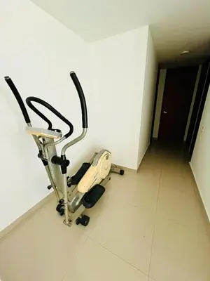 a room with a exercise machine in a room at Apartamento en Sabanilla in Puerto Colombia