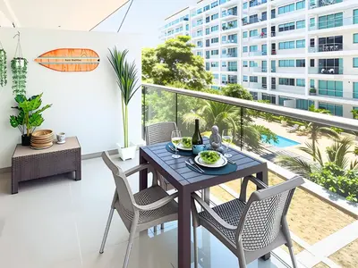 a dining room with a balcony with a table and chairs at Morros Ultra 1 BR - Direct Sea View in Cartagena de Indias
