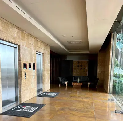 a lobby with a couch and a table in a building at luxury apartemt bay front 1bed 2703 in Cartagena de Indias