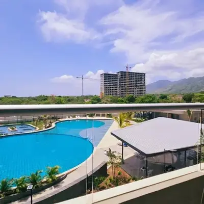 1BD Luxe Shore & Balcony Sunrise Next to the Beach
