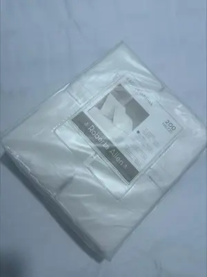 a plastic bag with a packet of toilet paper in it at Piso Don Omar in Cartagena de Indias