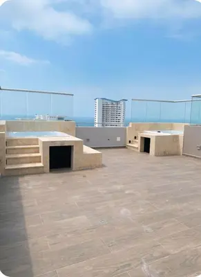 a skate park on the roof of a building at Hermoso Apartamento con vista al mar in Cartagena de Indias
