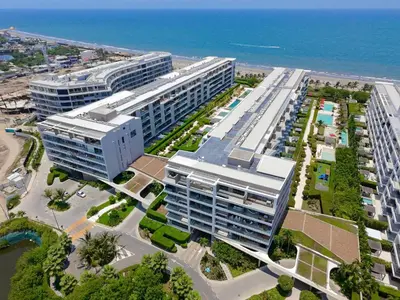 an aerial view of a large building next to the ocean at Manzanillo Loft Morros EOS in Cartagena de Indias