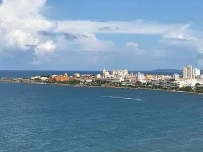 a view of a city from the water at Excelente Apartamento Palmetto con vista al mar in Cartagena de Indias