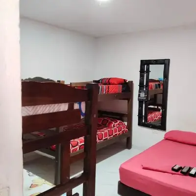LA MEDELLIN HOSTAL