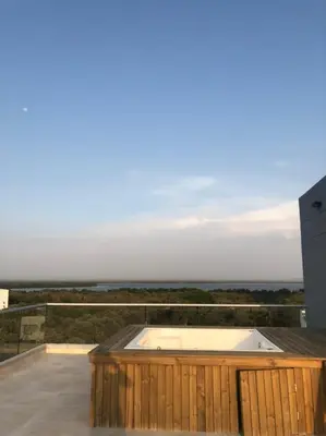 a deck with a swimming pool on top of a house at NUEVO PRECIOSO APARTAMENTO in Cartagena de Indias
