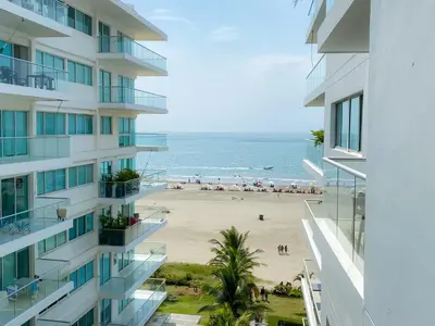 a view of the beach from a building at Vista al mar en Cartagena , Apartamento en Morros in Cartagena de Indias