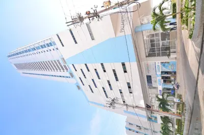 an overhead view of a building with a pool at Toscana Suite 2205 in Cartagena de Indias