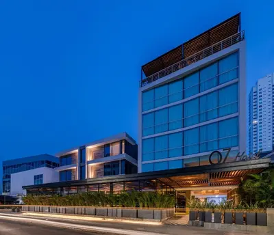 a rendering of the office building at night at Oz Hotel Cartagena in Cartagena de Indias