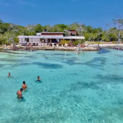 Medusa Hostel Isla Tintipan