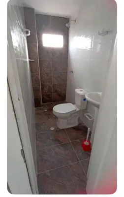 a bathroom with a toilet and a sink at Hermoso Aparta Estudio pequeño in Cartagena de Indias