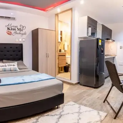 Confort+Relax= Romántico ApartaEstudio + Piscina + Parqueadero