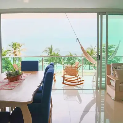 Magico Apartamento Frente al Mar 3 Habitaciones TR21